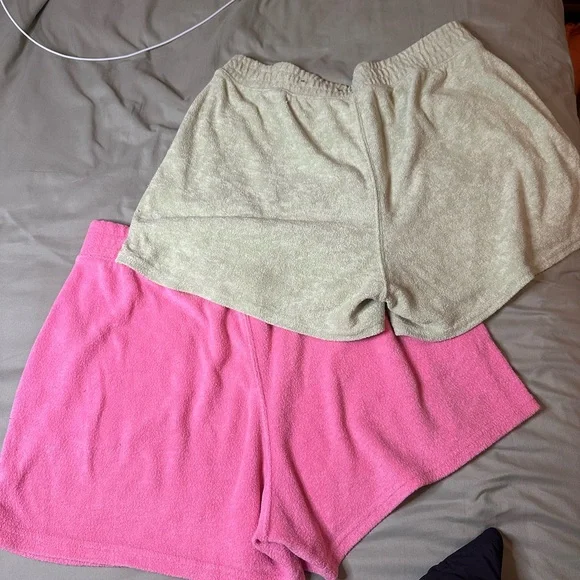Hollister Pink and Cream Shorts - Picture 5 of 5